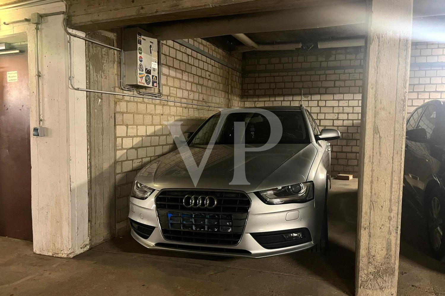 Tiefgaragenstellplatz