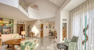 von_poll_real_estate_property_25027036_image_2