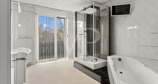 von_poll_real_estate_property_25027221h_image_5