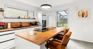 von_poll_real_estate_property_25027523_image_2