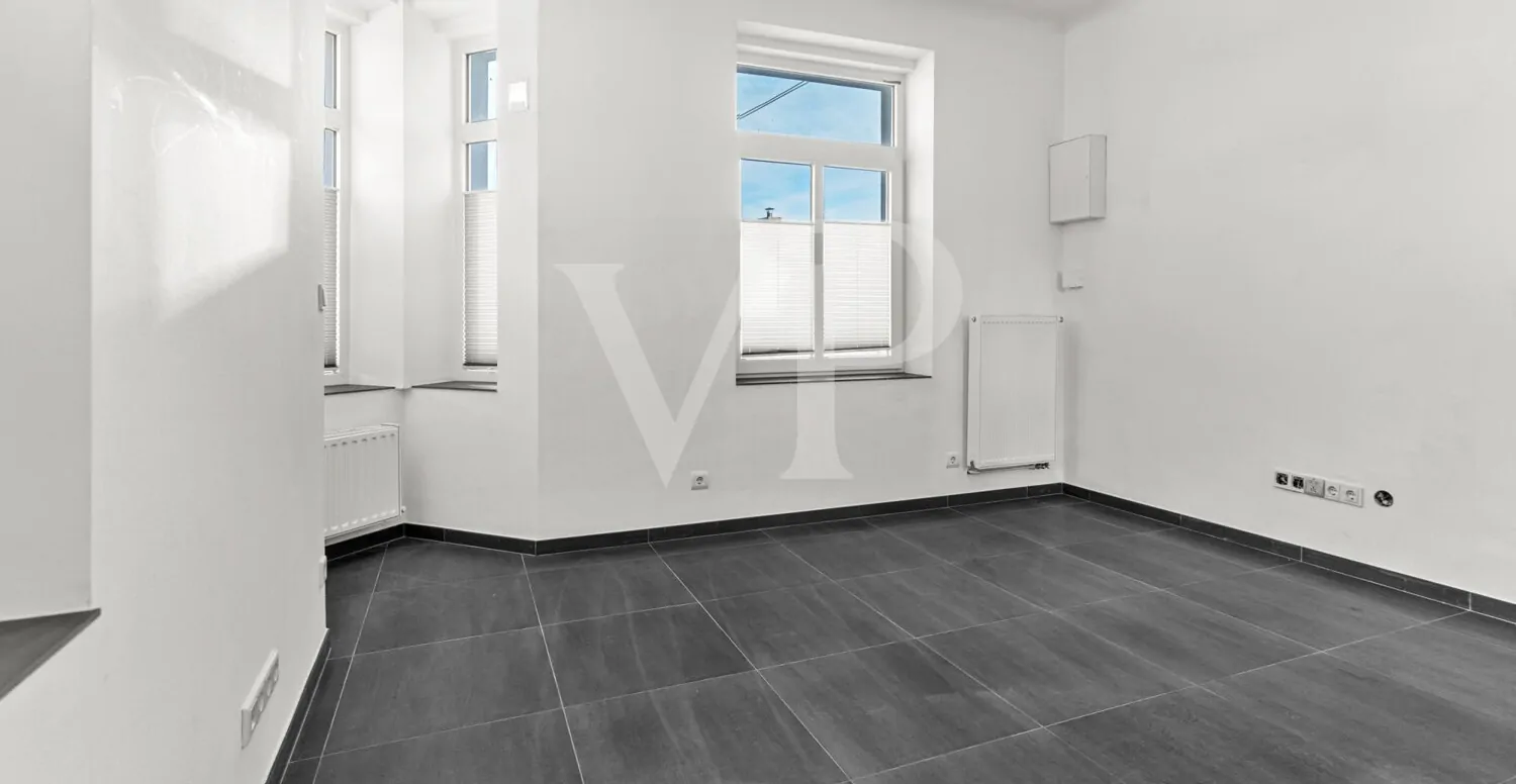 modified_o_1jat1sdshm1c15fg1d3j1ta174h2j