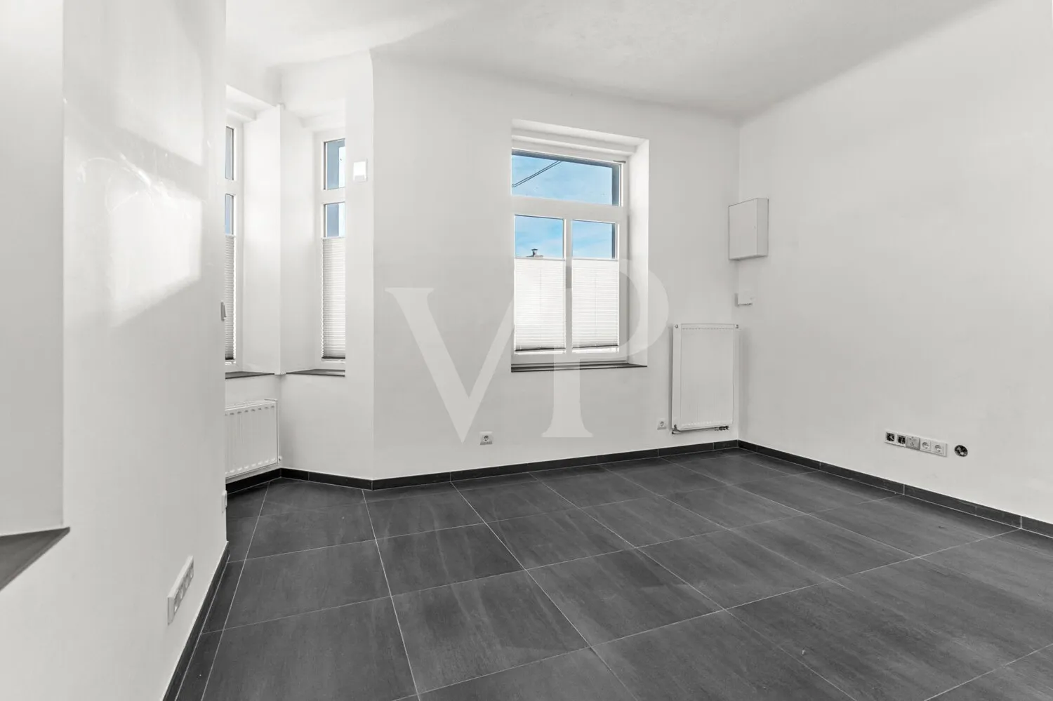 modified_o_1jat1sdshm1c15fg1d3j1ta174h2j