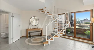 von_poll_real_estate_property_25027525_image_0