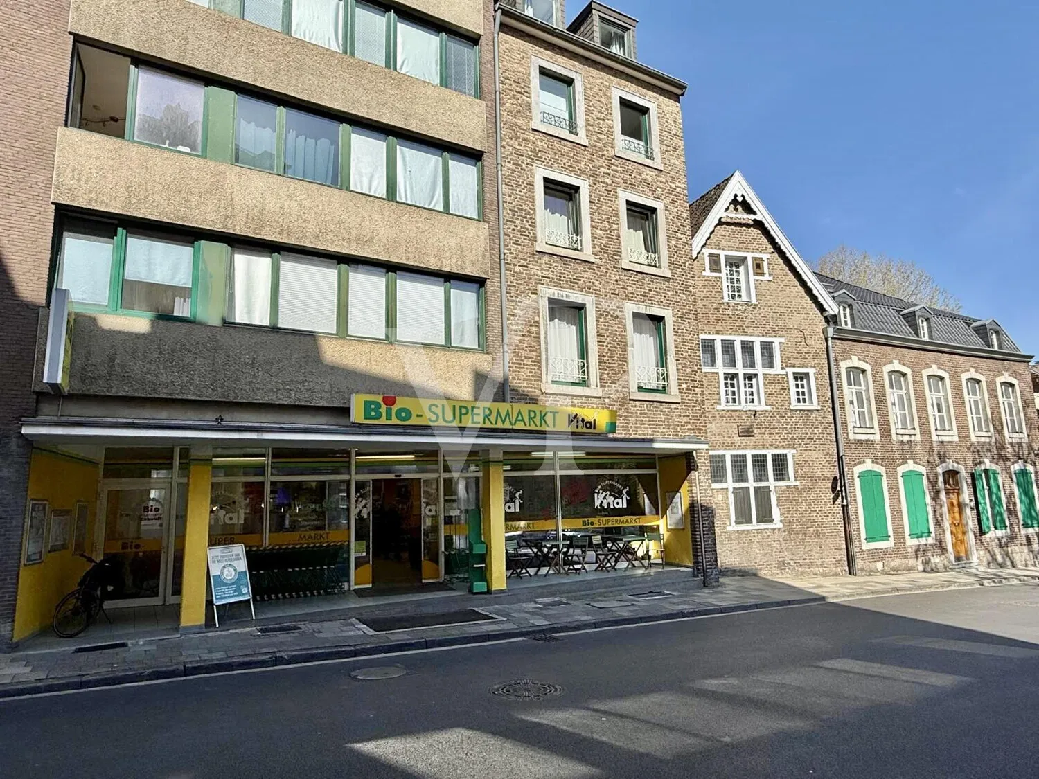 Straßenansicht