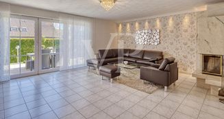 von_poll_real_estate_property_25027017_image_1