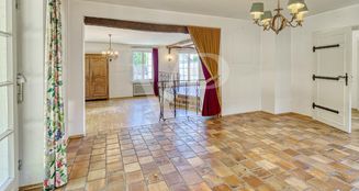 von_poll_real_estate_property_25027210s_image_4