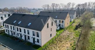 von_poll_real_estate_property_25027510l_image_0