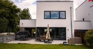 von_poll_real_estate_property_25124513_image_1