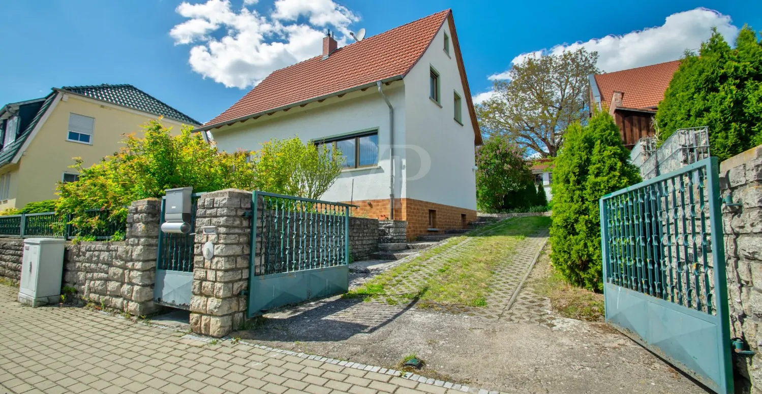 Grundstückseinfahrt