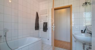 von_poll_real_estate_property_25124118_image_14