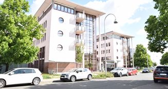 von_poll_real_estate_property_25124917_image_1