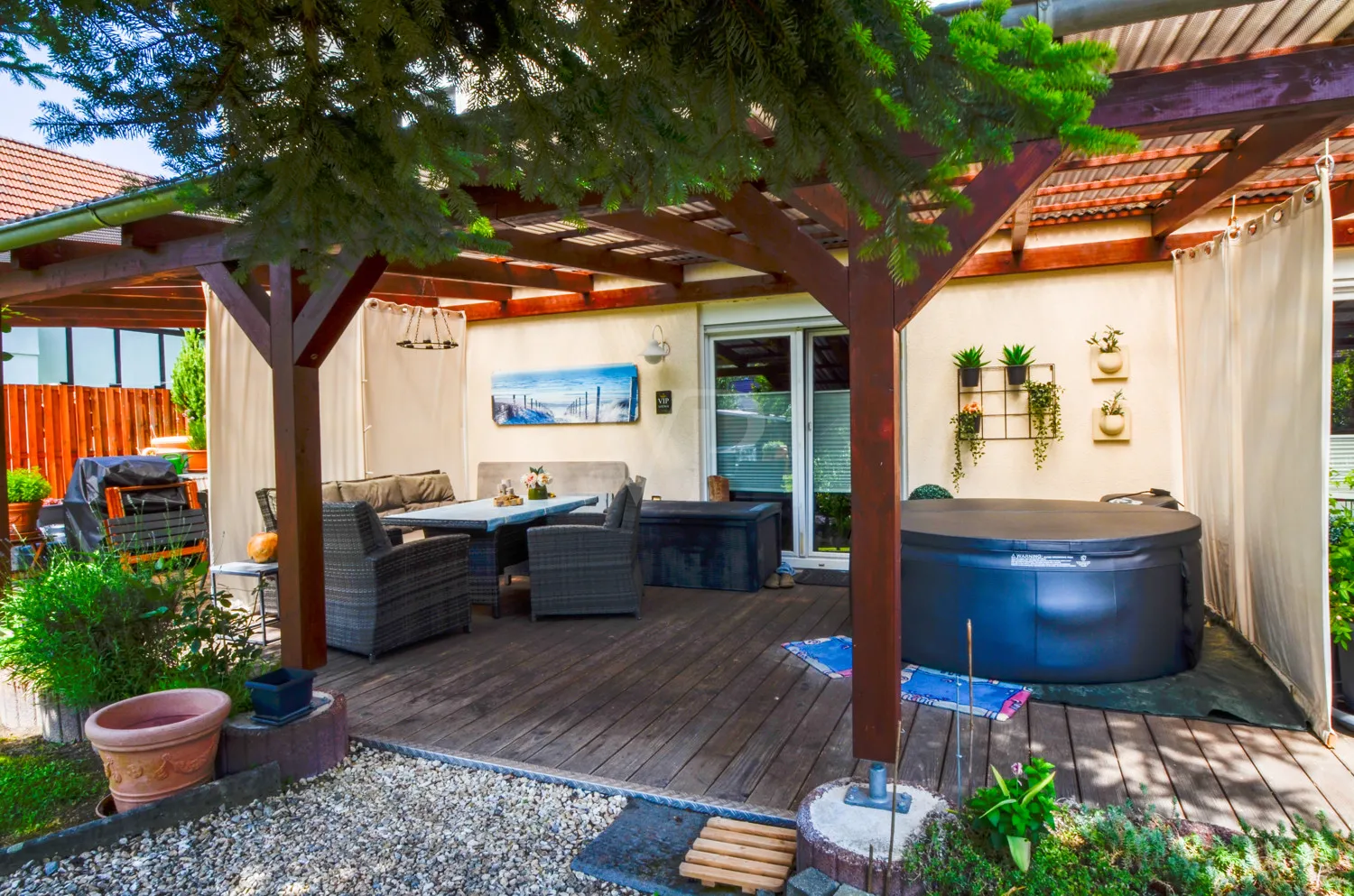 Terrasse Hauptwohnung