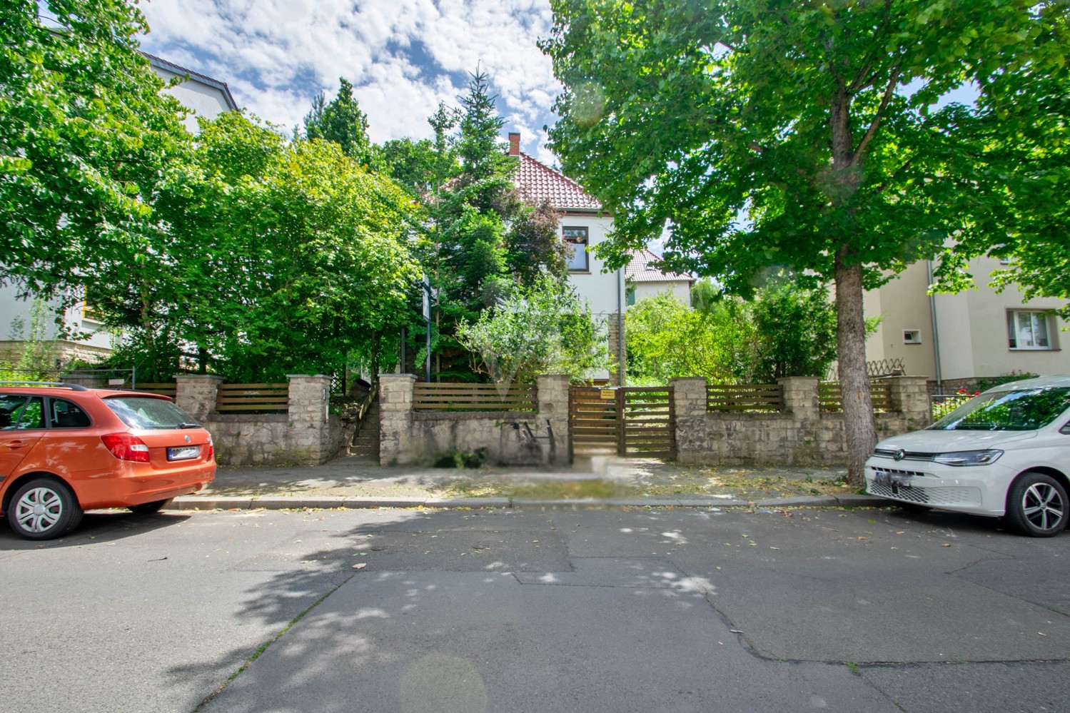 Straßenansicht