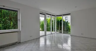 von_poll_real_estate_property_25124590H_image_5