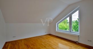 von_poll_real_estate_property_25124590H_image_12