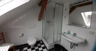 von_poll_real_estate_property_25124011_image_8