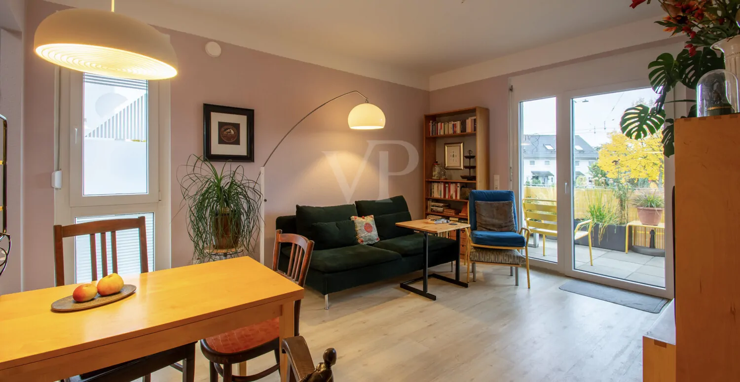 Wohnbereich mit Balkonausgang