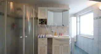 von_poll_real_estate_property_25124419_image_11