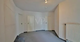 von_poll_real_estate_property_25124512V_image_8