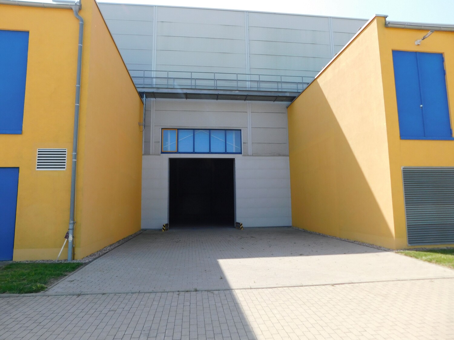 Zufahrt Rolltor