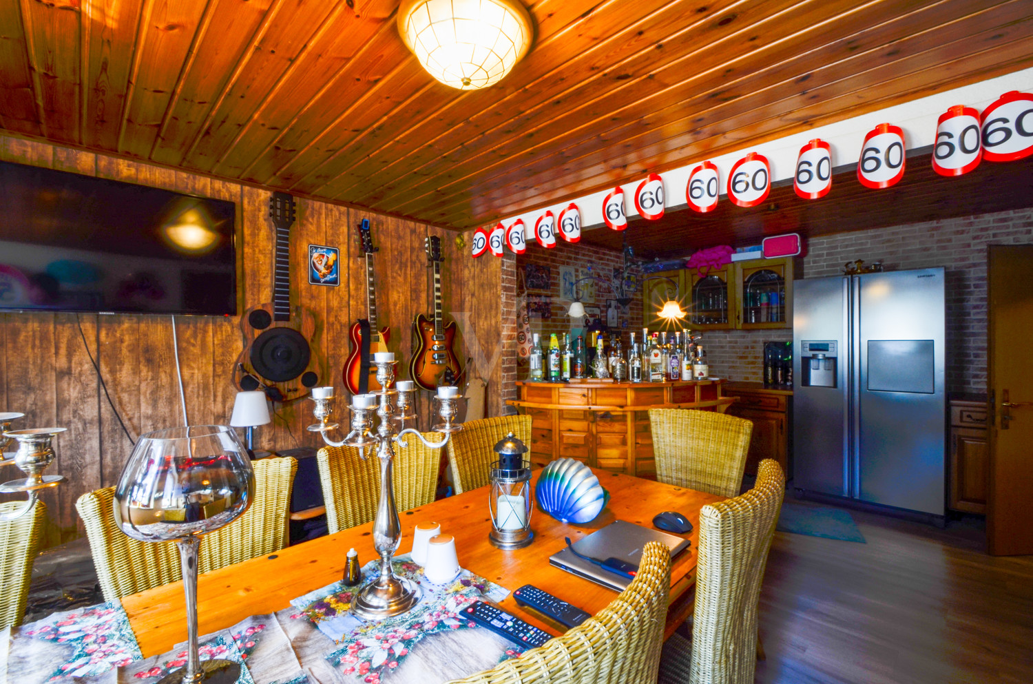 Partyraum mit Zugang Sauna