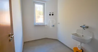 von_poll_real_estate_property_25124403_image_13