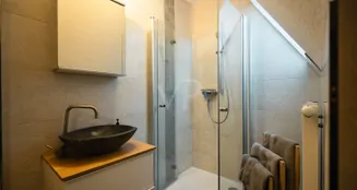 von_poll_real_estate_property_25124406_image_62