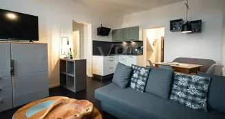 von_poll_real_estate_property_25124406_image_25