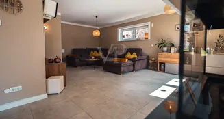 von_poll_real_estate_property_25124408_image_35