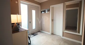 von_poll_real_estate_property_25124408_image_25