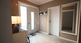 von_poll_real_estate_property_25124408_image_25