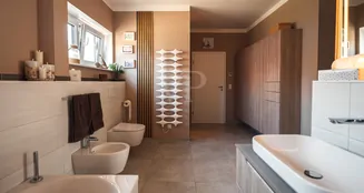 von_poll_real_estate_property_25124408_image_43