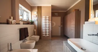 von_poll_real_estate_property_25124408_image_43