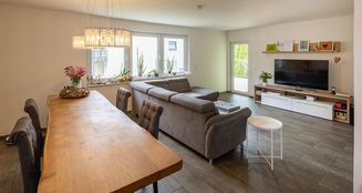 von_poll_real_estate_property_25413018_image_0