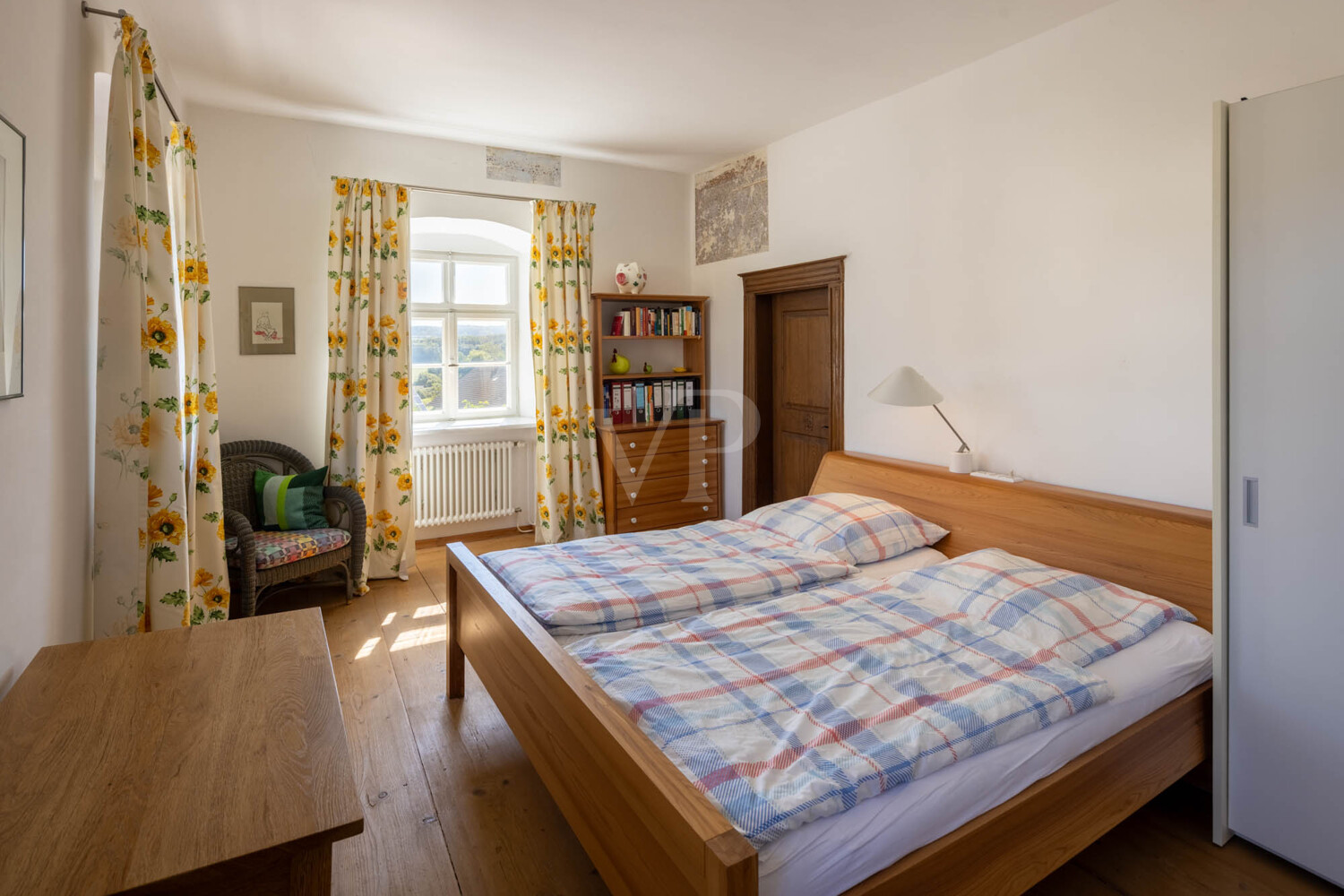 Schlafzimmer 1