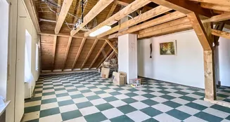 von_poll_real_estate_property_25062018MM_image_11