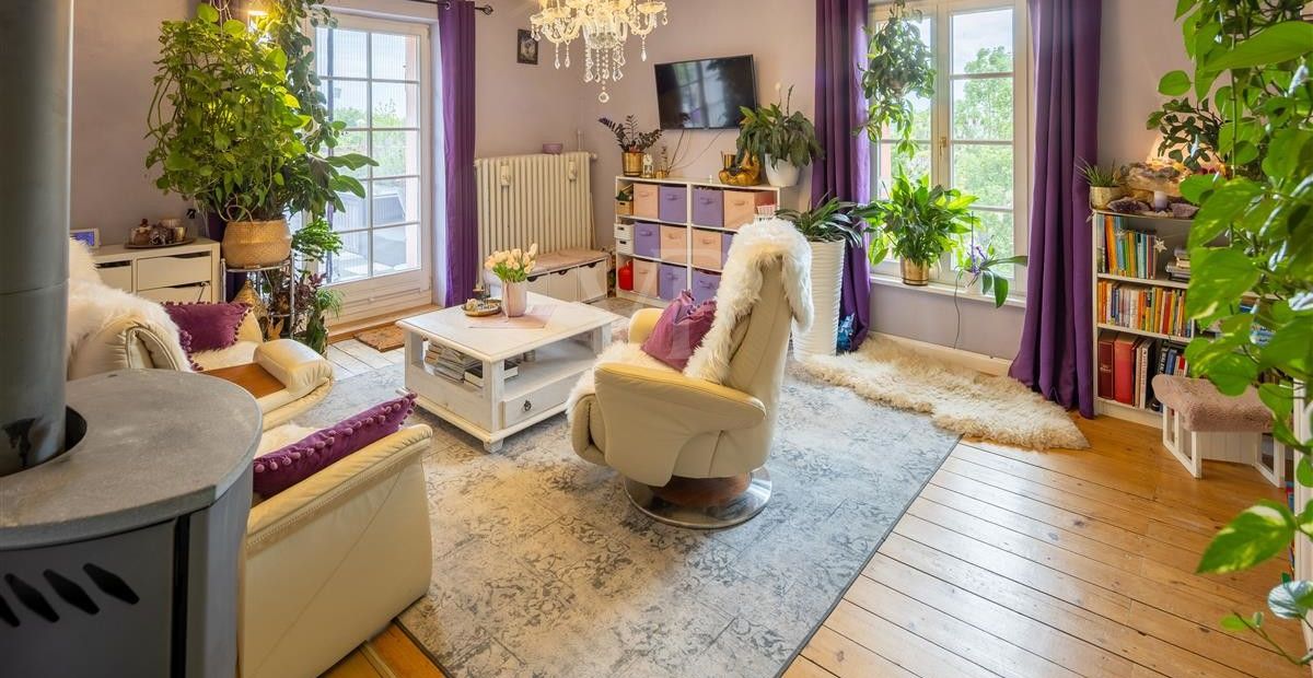 ö Zimmer 1. OG