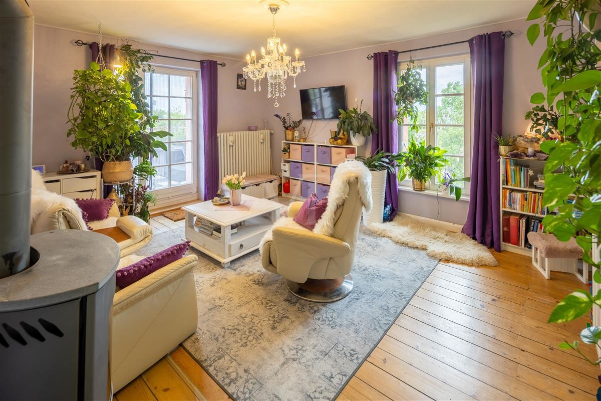ö Zimmer 1. OG
