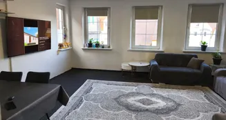 von_poll_real_estate_property_25413004_image_1