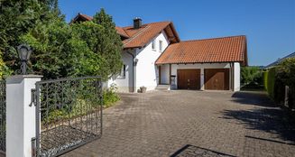 von_poll_real_estate_property_25413008_image_0