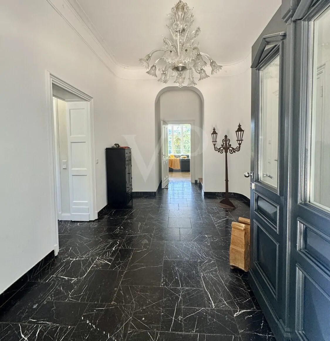 Historisch einzigartige Villa komplett saniert im Bergischen