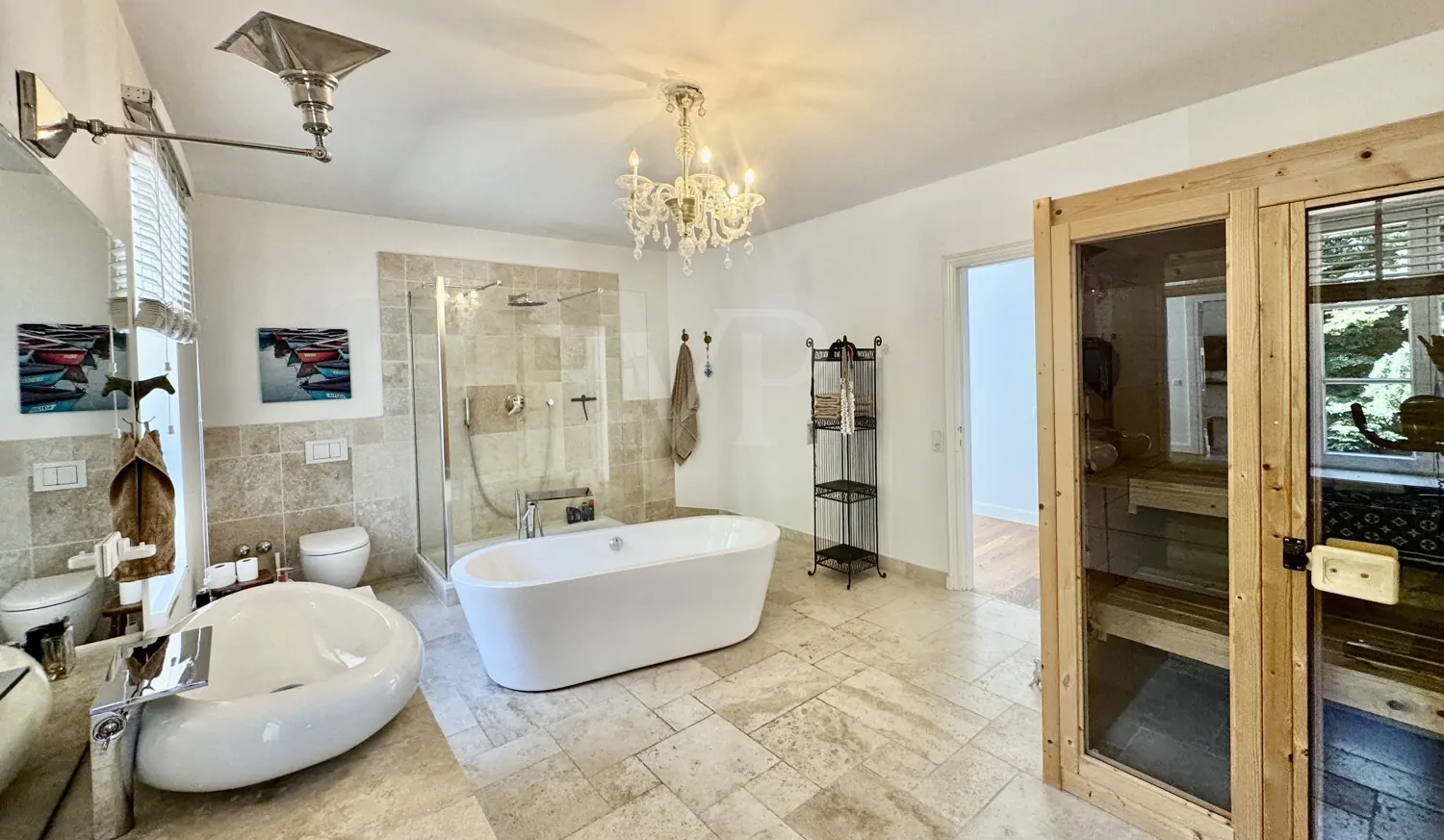 Historisch einzigartige Villa komplett saniert im Bergischen