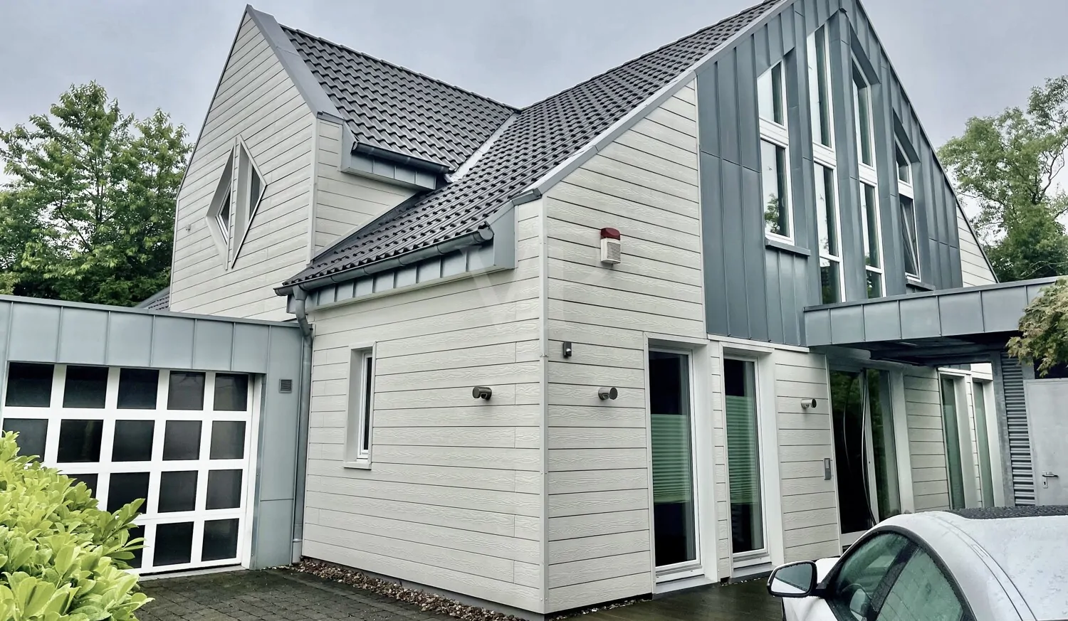 Energetisch, hochmodernes Einfamilienhaus im Zentrum von Marienheide