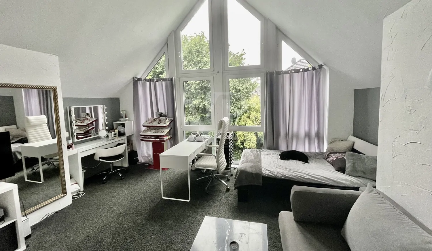 Energetisch, hochmodernes Einfamilienhaus im Zentrum von Marienheide