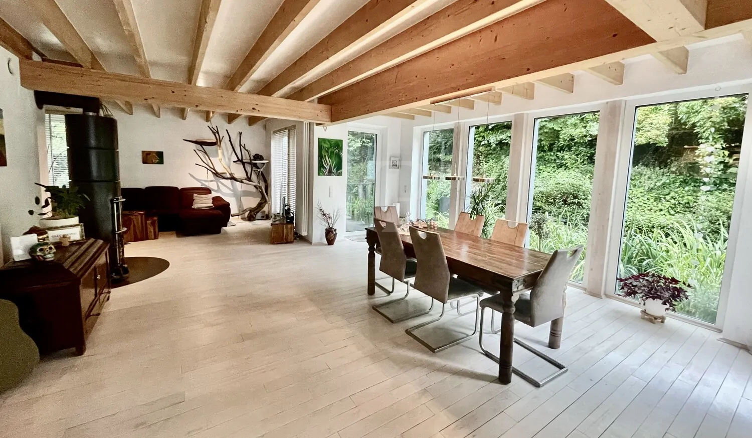 Energetisch, hochmodernes Einfamilienhaus im Zentrum von Marienheide