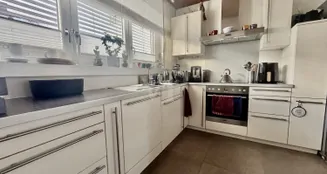 von_poll_real_estate_property_26131003_image_12