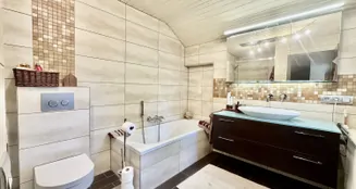 von_poll_real_estate_property_26131003_image_19