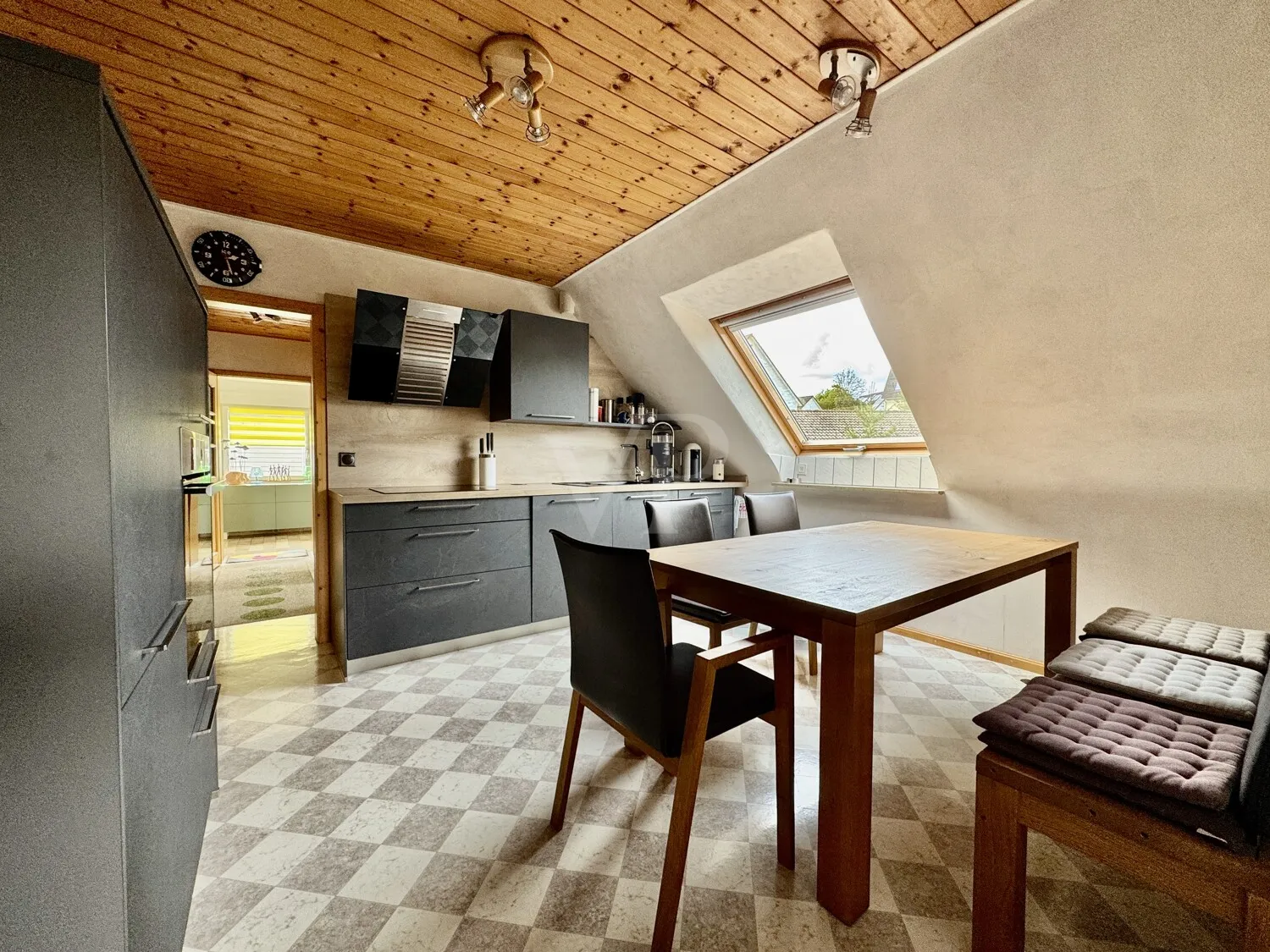 2. Wohnung Küche OG
