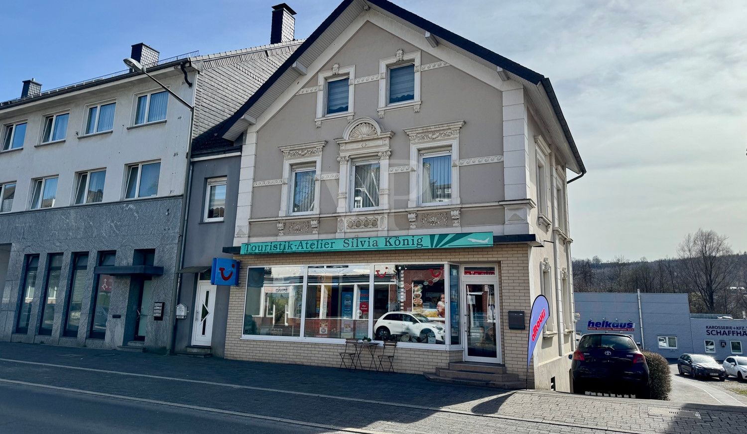 Sehr gepflegtes Wohnhaus mit Geschäftslokal in zentraler Lage Bergneustadt