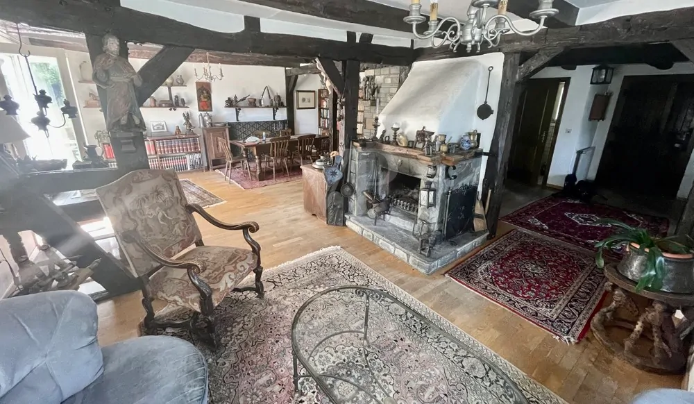 Einzigartiges denkmalgeschütztes Fachwerkhaus Grenze Wiehl